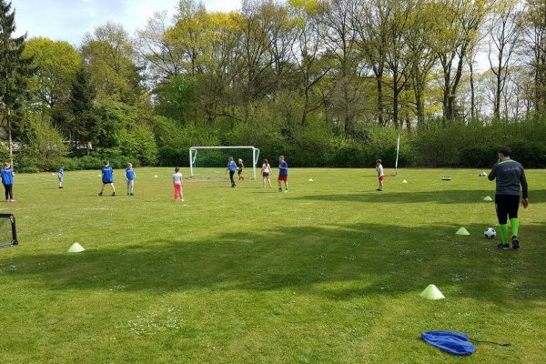 18289752_1687550804887471_734618357_o